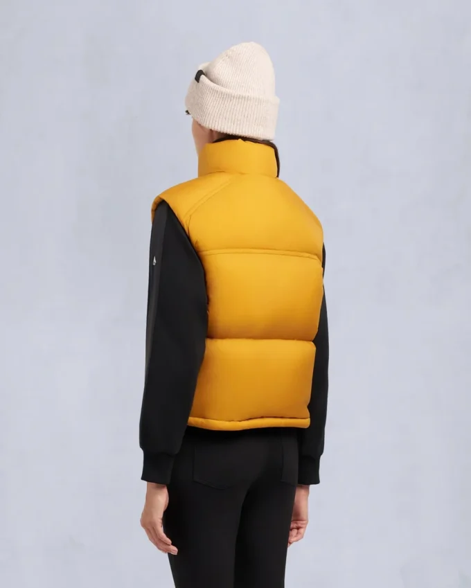 Akai Puffer Vest